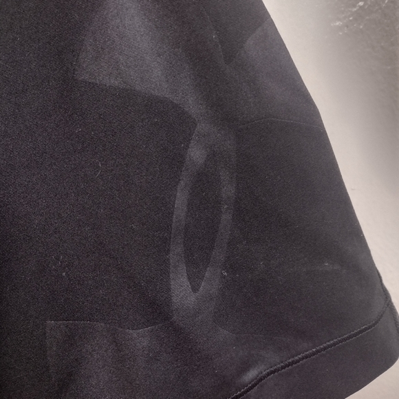 Under Armour Workout Shorts - Picture 5 of 5